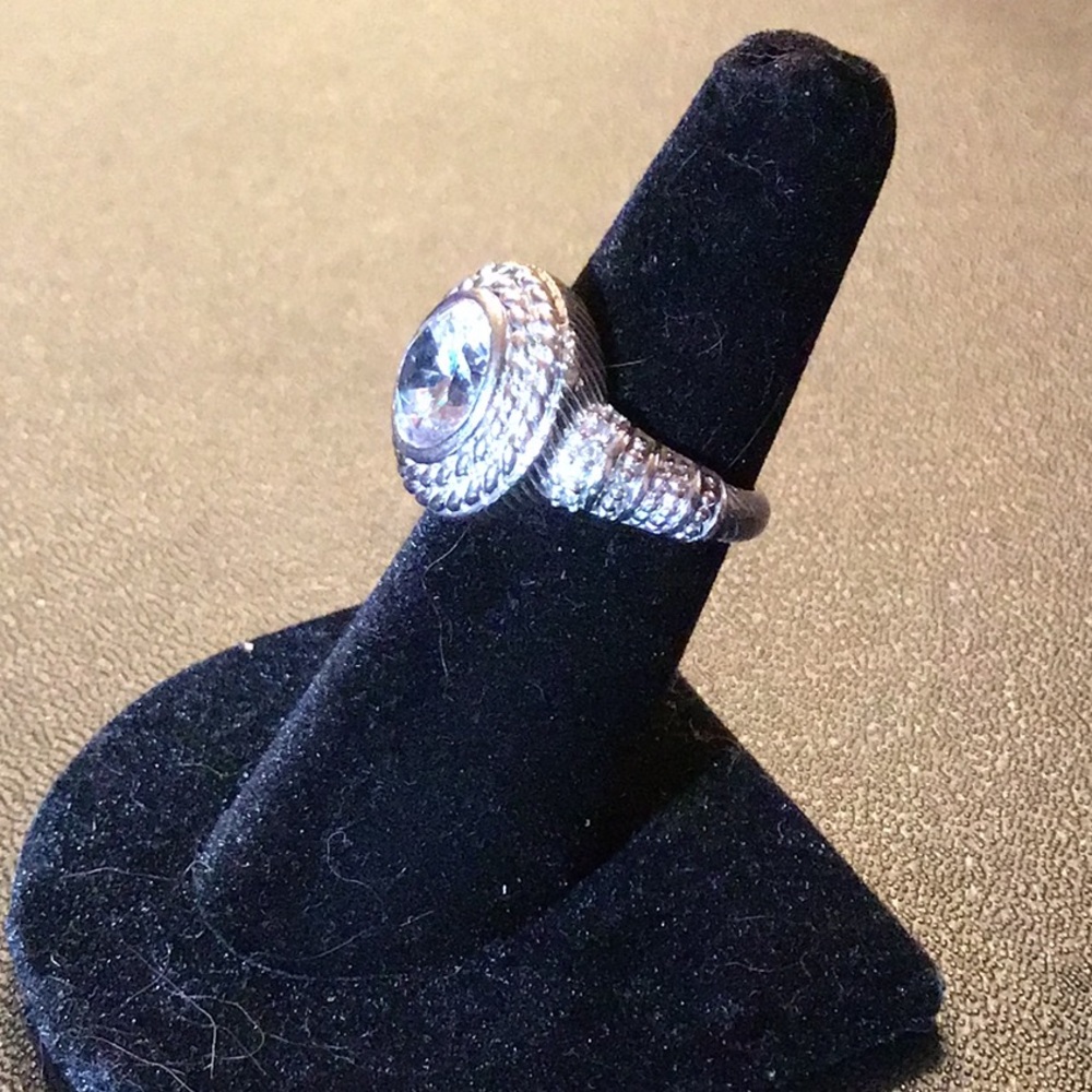 JUDITH RIPKA LARGE ROUND BEZEL & PRONG SET DIAMONIQUE RING - Picture 2 of 9